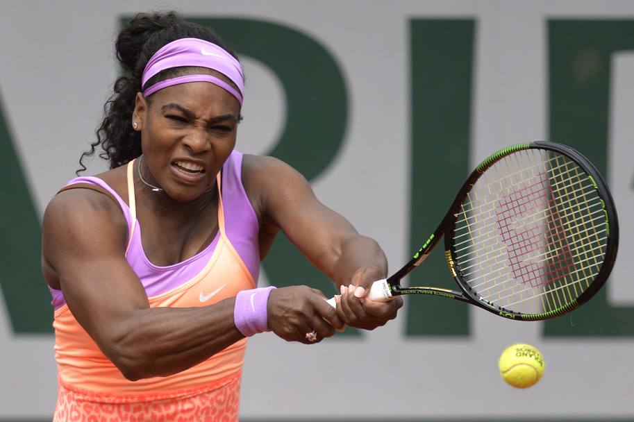 Serena Williams batte la tedesca Anna-Lena Friedsam 5-7 6-3 6-3 (Afp)